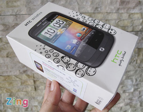 'Đập hộp' HTC Wildfire hàng chính hãng